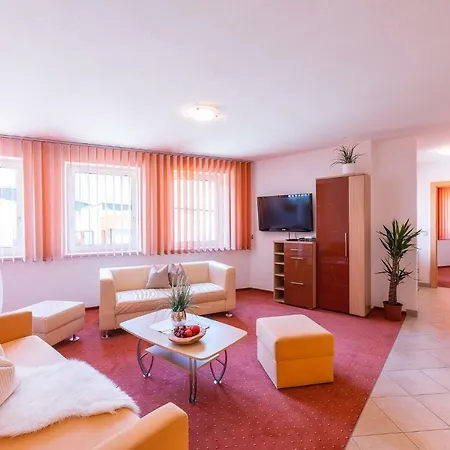 Andrea Apartment *