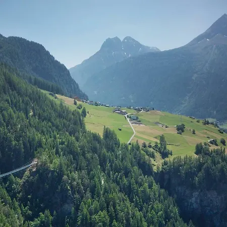 Andrea לאנגנפלד